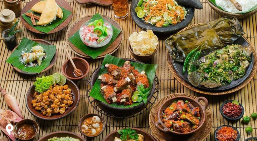 Java Resto: Santapan Harian yang Menghiasi Jalan Dr. Soetomo
